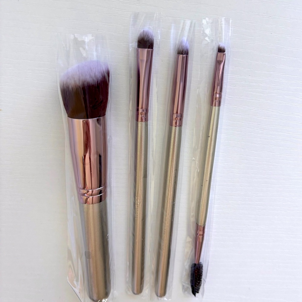 Sephora Makeup Brushes, Set of 4 : Silver & Pink Metallic